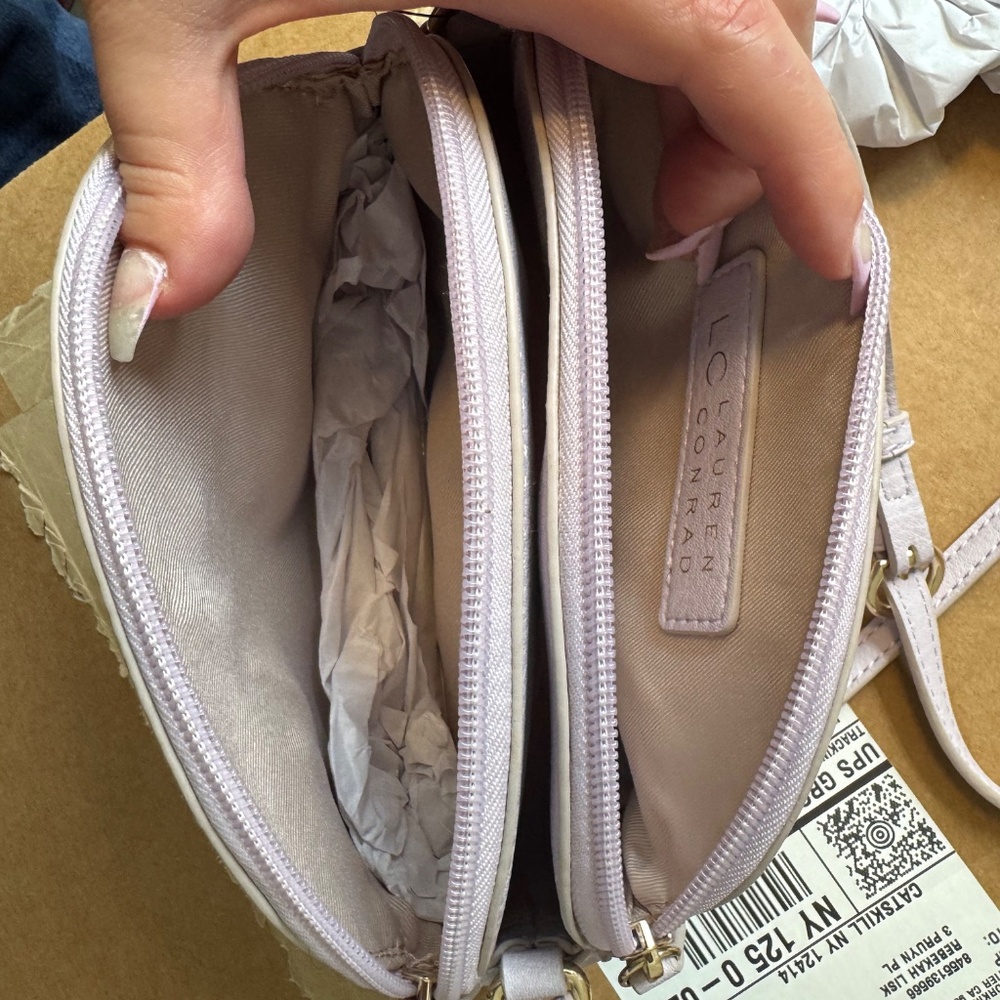Lauren Conrad Crossbody bag - Picture 2 of 4